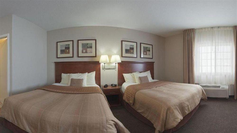 Candlewood 2*