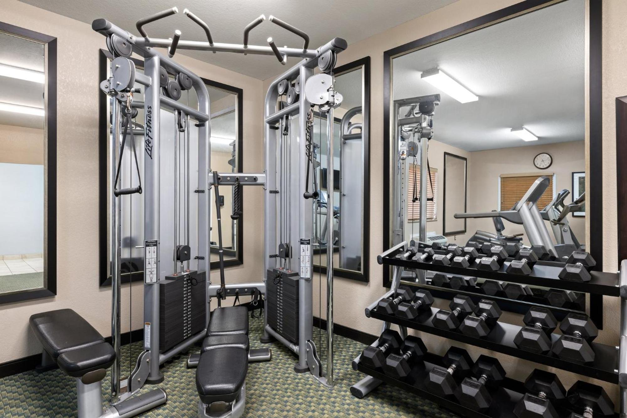 Hotel Candlewood Bismarck
